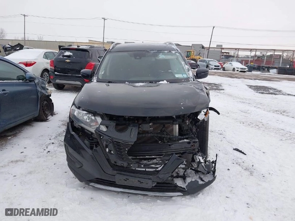 2019 Nissan Rogue SV with VIN JN8AT2MV8KW380884, listed as a IAAI auction lot 41310118 with 100,782 mi miles. Bid and sale history available at carsss.com. Image 12.