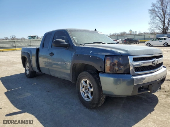 2008 Chevrolet Silverado 1500 LT w/1LT with VIN 1GCEC190X8Z288042, listed as a Copart auction lot 48688485 with 177,885 mi miles and Salvage Title. Bid and sale history available at carsss.com. Image 4.