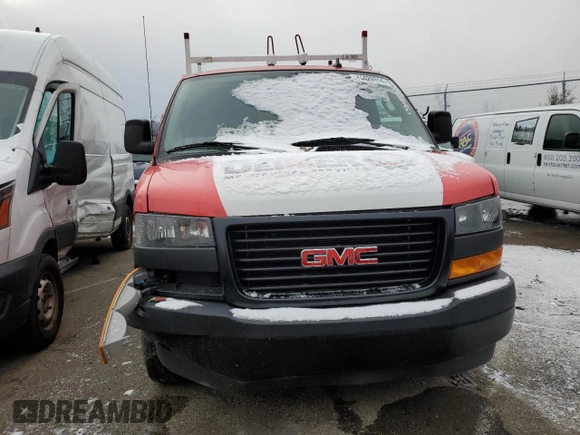 2022 GMC Savana Cargo z VIN 1GTW7AFP6N1148400, wystawiony jako Copart lot #55868185 z przebiegiem 27 226 mil mil oraz Szkoda całkowita • Salvage title. Historia ofert i sprzedaży dostępna na DreamBid. Obrazek 5.