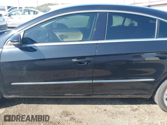 2013 Volkswagen CC Sport with VIN WVWBN7AN9DE518789, listed as a IAAI auction lot 41915400 with 114,847 mi miles. Bid and sale history available at carsss.com. Image 15.