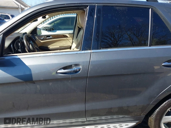 2018 Mercedes-Benz GLE 350 with VIN 4JGDA5HB7JB040451, listed as a IAAI auction lot 41575049 with 85,306 mi miles and . Bid and sale history available at DreamBid. Image 14.