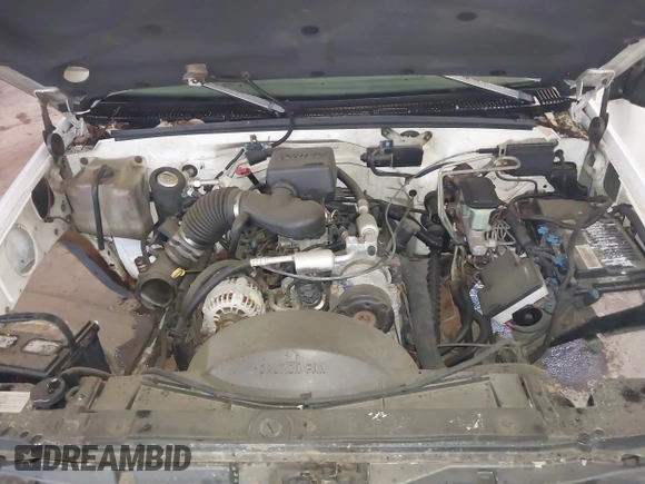 1997 Chevrolet Suburban with VIN 3GNGK26R2VG154004, listed as a IAAI auction lot 42255578 with 213,345 mi miles and . Bid and sale history available at DreamBid. Image 10.