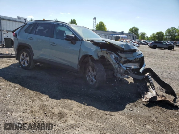 2022 Toyota RAV4 XLE with VIN 2T3P1RFV1NW259179, listed as a Copart auction lot 57253525 with 55,764 mi miles and Salvage title. Bid and sale history available at DreamBid. Image 4.