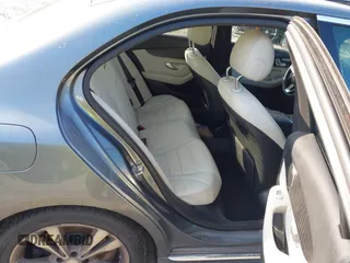 2017 Mercedes-Benz C 300 with VIN 55SWF4JB7HU197874, listed as a IAAI auction lot 42062129 with 109,685 mi miles and . Bid and sale history available at carsss.com. Image 7.