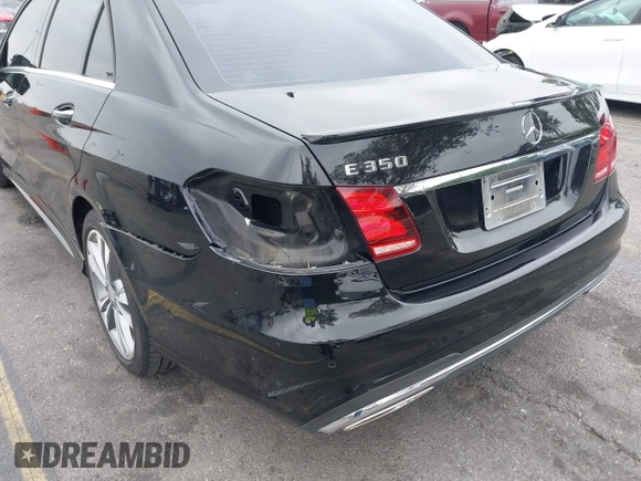 2014 Mercedes-Benz E 350 Sport with VIN WDDHF5KB3EA836535, listed as a IAAI auction lot 42087698 with 98,305 mi miles and . Bid and sale history available at DreamBid. Image 18.
