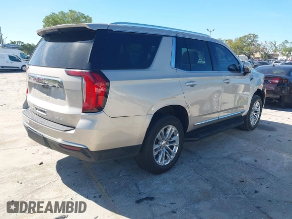 2021 GMC Yukon SLT with VIN 1GKS1BKD3MR168352, listed as a IAAI auction lot 41832252 with 95,750 mi miles. Bid and sale history available at carsss.com. Image 4.