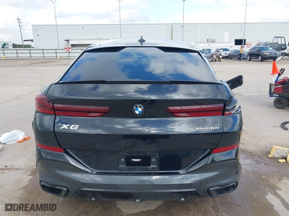 2022 BMW X6 xDrive40i with VIN 5UXCY6C01N9K61756, listed as a IAAI auction lot 41083429 with 53,132 mi miles. Bid and sale history available at carsss.com. Image 17.