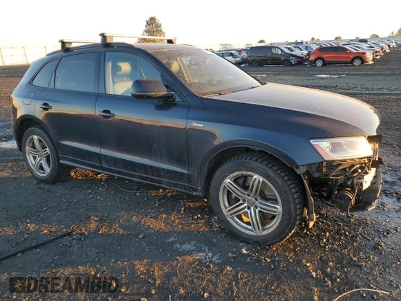 2016 Audi SQ5 Premium Plus with VIN WA1CCAFP8GA015231, listed as a Copart auction lot 88359215 with 128,594 mi miles and Salvage Title. Bid and sale history available at carsss.com. Image 4.