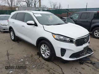 2019 Kia Sorento LX with VIN 5XYPGDA30KG548829, listed as a IAAI auction lot 41560273 with 72,923 mi miles. Bid and sale history available at carsss.com. Image 1.