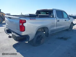 2019 Chevrolet Silverado 1500 Custom Trail Boss with VIN 3GCPYCEF2KG276295, listed as a IAAI auction lot 41376338 with 68,336 mi miles. Bid and sale history available at carsss.com. Image 4.