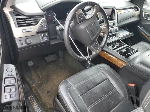 2015 GMC Yukon XL Denali with VIN 1GKS1JKJXFR298440, listed as a Copart auction lot 74685984 with 0 mi miles and Salvage Title. Bid and sale history available at carsss.com. Image 8.