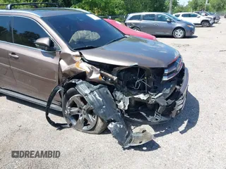 2018 Toyota Highlander Limited с VIN 5TDDZRFH7JS492422, выставлен на аукционе IAAI как лот 41125631 с пробегом 112 045 миль миль и . История ставок и продаж доступна на DreamBid. Изображение 6.
