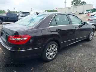2013 Mercedes-Benz E 350 Luxury z VIN WDDHF5KB7DA663228, wystawiony jako IAAI lot #42429426 z przebiegiem 169 457 mil mil oraz . Historia ofert i sprzedaży dostępna na DreamBid. Obrazek 4.