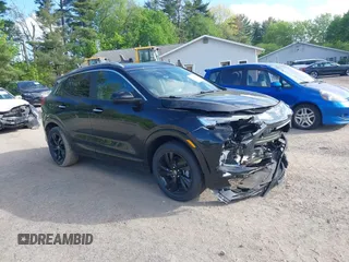 2025 Buick Encore GX Sport Touring с VIN KL4AMDSL7SB129796, выставлен на аукционе IAAI как лот 42198708 с пробегом 834 миль миль и . История ставок и продаж доступна на DreamBid. Изображение 1.