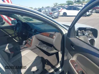 2008 Ford Taurus Limited with VIN 1FAHP28WX8G136552, listed as a IAAI auction lot 42306548 with 148,254 mi miles and . Bid and sale history available at DreamBid. Image 5.