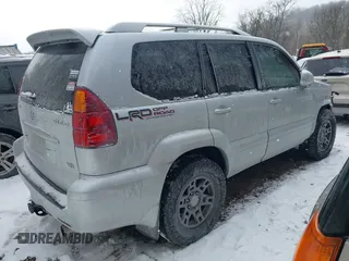 2006 Lexus GX with VIN JTJBT20X660121517, listed as a IAAI auction lot 41629022 with 256,760 mi miles. Bid and sale history available at carsss.com. Image 4.