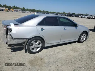 2014 Toyota Camry L with VIN 4T1BF1FK6EU795198, listed as a Copart auction lot 55472475 with 197,996 mi miles and Salvage Title. Bid and sale history available at DreamBid. Image 3.