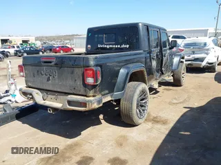 2022 Jeep Gladiator Texas Trail with VIN 1C6HJTAGXNL160784, listed as a IAAI auction lot 41796235 with 81,783 mi miles. Bid and sale history available at carsss.com. Image 4.