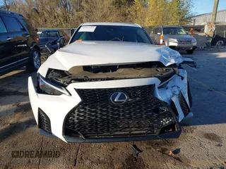 2021 Lexus IS 350 F Sport z VIN JTHGZ1E2XM5021384, wystawiony jako IAAI lot #40805229 z przebiegiem 52 644 mil mil oraz . Historia ofert i sprzedaży dostępna na DreamBid. Obrazek 12.