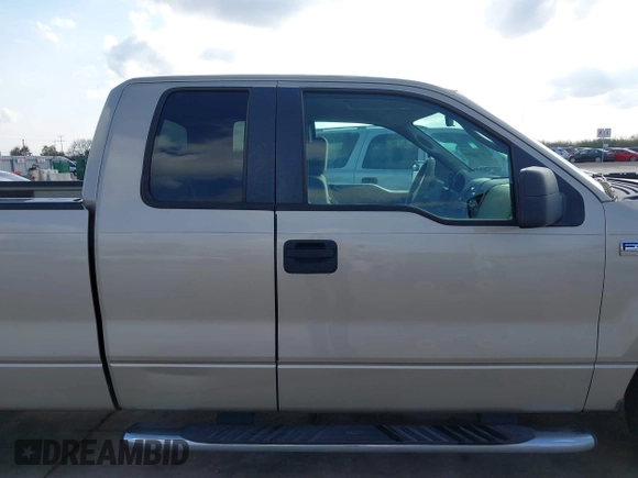 2008 Ford F-150 STX с VIN 1FTRX12WX8FB96483, выставлен на аукционе IAAI как лот 41516003 с пробегом 119 351 миль миль и . История ставок и продаж доступна на DreamBid. Изображение 14.