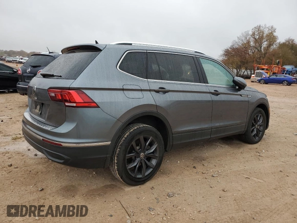 2022 Volkswagen Tiguan SE with VIN 3VV3B7AXXNM037090, listed as a Copart auction lot 84286314 with 54,432 mi miles and Salvage Title. Bid and sale history available at DreamBid. Image 3.