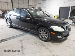 2007 Mercedes-Benz S 5.5L V8 with VIN WDDNG71X17A057257, listed as a IAAI auction lot 41974838 with 151,436 mi miles. Bid and sale history available at carsss.com. Image 1.