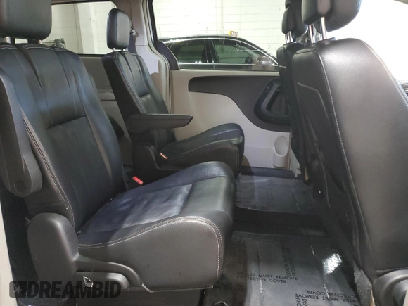 2016 Chrysler Town & Country Touring with VIN 2C4RC1BG5GR212763, listed as a Copart auction lot 89389035 with 178,547 mi miles and Salvage Title. Bid and sale history available at carsss.com. Image 11.