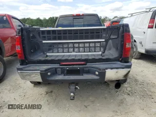 2007 GMC Sierra 3500HD DRW SLE2 z VIN 1GTJK33697F557321, wystawiony jako Copart lot #55412825 z przebiegiem 311 177 mil mil oraz Szkody całkowita. Historia ofert i sprzedaży dostępna na DreamBid. Obrazek 6.