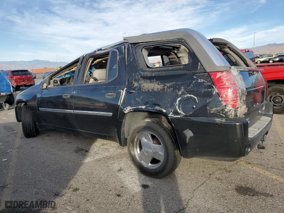 2005 GMC Envoy XUV SLE with VIN 1GKET12S756119433, listed as a Copart auction lot 77687454 with NaN miles and Salvage Title. Bid and sale history available at carsss.com. Image 2.