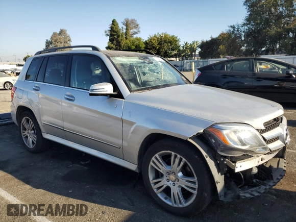 2014 Mercedes-Benz GLK 350 with VIN WDCGG5HBXEG255390, listed as a Copart auction lot 73365014 with 49,745 mi miles and Salvage Title. Bid and sale history available at DreamBid. Image 4.