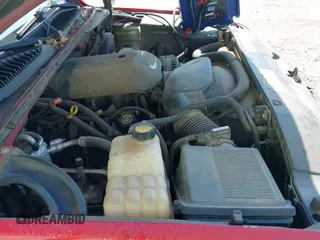 2001 Chevrolet Silverado 1500 LS with VIN 2GCEC19V211224684, listed as a IAAI auction lot 42460556 with 192,202 mi miles and . Bid and sale history available at DreamBid. Image 19.