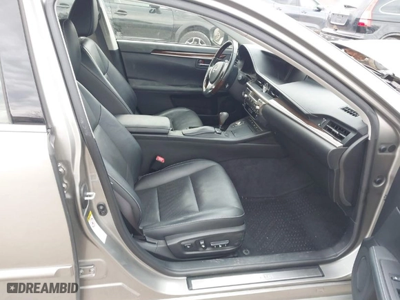 2015 Lexus ES 350 with VIN JTHBK1GG4F2204307, listed as a IAAI auction lot 42025964 with 98,095 mi miles. Bid and sale history available at carsss.com. Image 5.
