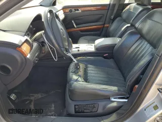 2004 Volkswagen Phaeton V8 z VIN WVWAF63D748010147, wystawiony jako Copart lot #75843654 z przebiegiem 147 157 mil mil oraz Nie do naprawy. Historia ofert i sprzedaży dostępna na DreamBid. Obrazek 7.