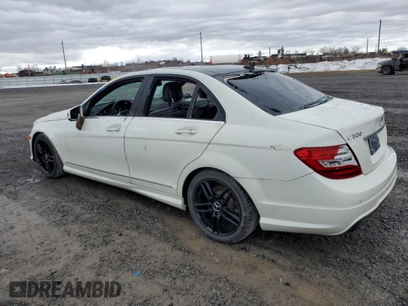 2012 Mercedes-Benz C 300 Sport with VIN WDDGF8BB4CA598687, listed as a Copart auction lot 55562575 with 371,312 mi miles and Clean title. Bid and sale history available at DreamBid. Image 2.