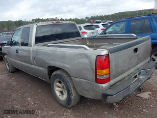 2002 Chevrolet Silverado 1500 LS with VIN 2GCEC19V721294585, listed as a IAAI auction lot 41518853 with 1 mi miles. Bid and sale history available at carsss.com. Image 3.
