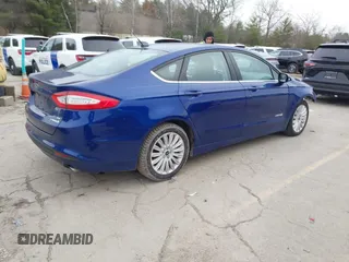 2016 Ford Fusion SE Hybrid with VIN 3FA6P0LU8GR264619, listed as a IAAI auction lot 40968963 with 45,136 mi miles. Bid and sale history available at carsss.com. Image 4.