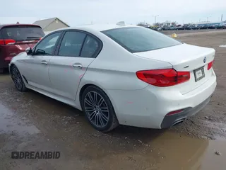 2018 BMW 5 Series 530i xDrive with VIN WBAJA7C58JWC76331, listed as a IAAI auction lot 41586204 with 86,578 mi miles. Bid and sale history available at carsss.com. Image 3.