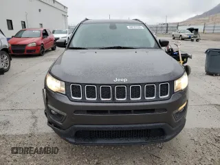 2019 Jeep Compass Latitude z VIN 3C4NJCBB3KT756088, wystawiony jako Copart lot #48747535 z przebiegiem 63 572 mil mil oraz Szkoda całkowita • Salvage title. Historia ofert i sprzedaży dostępna na DreamBid. Obrazek 5.