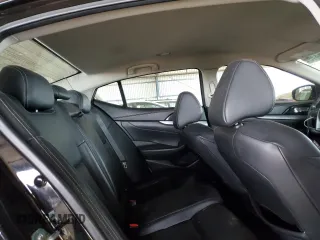 2017 Nissan Maxima SV with VIN 1N4AA6AP1HC386539, listed as a Copart auction lot 50653015 with 93,917 mi miles and Salvage Title. Bid and sale history available at DreamBid. Image 10.
