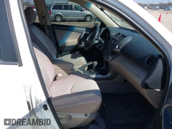 2006 Toyota RAV4 with VIN JTMBK33V165004551, listed as a IAAI auction lot 41757152 with 177,508 mi miles. Bid and sale history available at carsss.com. Image 5.
