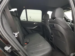 2020 BMW X5 xDrive40i z VIN 5UXCR6C02L9C49466, wystawiony jako Copart lot #56988425 z przebiegiem 60 558 mil mil oraz Szkoda całkowita • Salvage title. Historia ofert i sprzedaży dostępna na DreamBid. Obrazek 11.