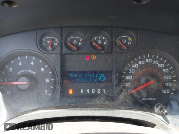2010 Ford F-150 XL z VIN 1FTEX1EW3AFC76479, wystawiony jako IAAI lot #42586668 z przebiegiem 198 880 mil mil oraz . Historia ofert i sprzedaży dostępna na DreamBid. Obrazek 7.