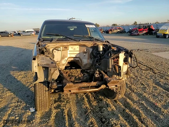 2000 GMC New Sierra 1500 SLE with VIN 1GTEK14TXYZ273870, listed as a Copart auction lot 87447194 with NaN miles and Salvage Title. Bid and sale history available at carsss.com. Image 11.