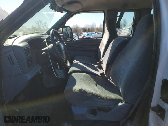 1999 Ford F-250 XL with VIN 1FTNX21L0XEB46210, listed as a Copart auction lot 45749725 with 221,529 mi miles and Salvage title. Bid and sale history available at DreamBid. Image 7.