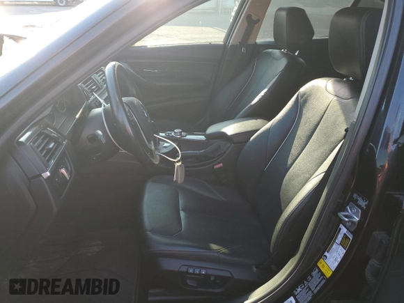 2013 BMW 3 Series 335i xDrive с VIN WBA3B9C57DF585680, выставлен на аукционе Copart как лот 50762415 с пробегом 122 817 миль миль и Чистый • Clean title. История ставок и продаж доступна на DreamBid. Изображение 7.