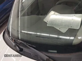 2010 Ford Focus S z VIN 1FAHP3EN6AW298708, wystawiony jako IAAI lot #42330720 z przebiegiem 210 067 mil mil oraz . Historia ofert i sprzedaży dostępna na DreamBid. Obrazek 15.