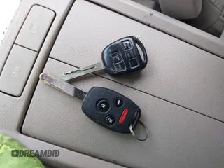2006 Lexus RX 400h z VIN JTJHW31U360017966, wystawiony jako IAAI lot #42259691 z przebiegiem 197 947 mil mil oraz . Historia ofert i sprzedaży dostępna na DreamBid. Obrazek 11.