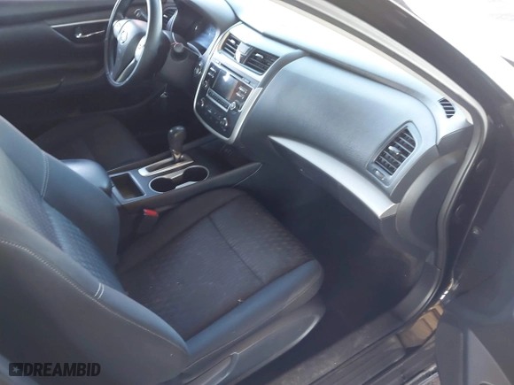 2018 Nissan Altima 2.5 SL with VIN 1N4AL3AP9JC270911, listed as a IAAI auction lot 41375582 with 90,449 mi miles. Bid and sale history available at carsss.com. Image 5.