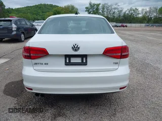 2015 Volkswagen Jetta SE z VIN 3VWD17AJ8FM323116, wystawiony jako IAAI lot #42246679 z przebiegiem 175 446 mil mil oraz . Historia ofert i sprzedaży dostępna na DreamBid. Obrazek 17.