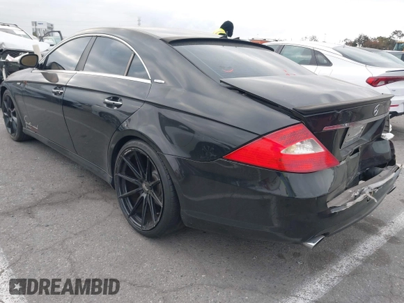 2006 Mercedes-Benz CLS-Class with VIN WDDDJ75X66A056983, listed as a IAAI auction lot 41852135 with 202,088 mi miles. Bid and sale history available at carsss.com. Image 3.